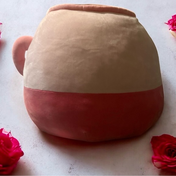 Squishmallows Sweet Emery Coffee Latte - Picture 4 of 4